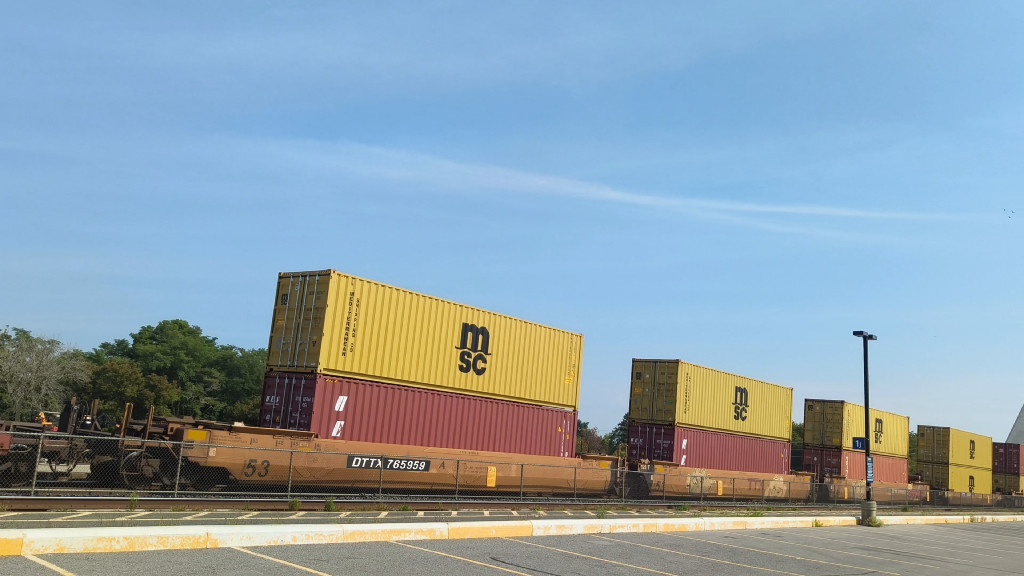 DTTX 765959 (Triple Well Car Altogther)